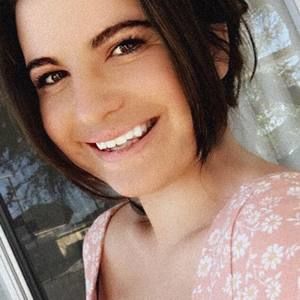 Meet your Posher, Maegan